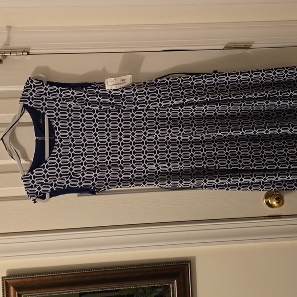 R&K BRAND WOMEN'S NAVY BLUE & WHITE ASYMMETRICAL SLEEVELESS SUMMER DRESS SIZE 12 - Picture 4 of 16